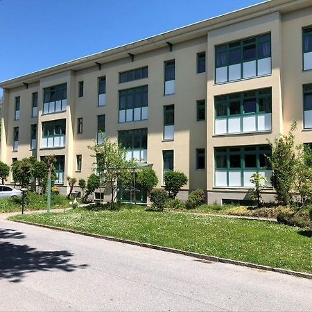 Arbeiterwohnheim Workers Dormitory Graz Exterior foto